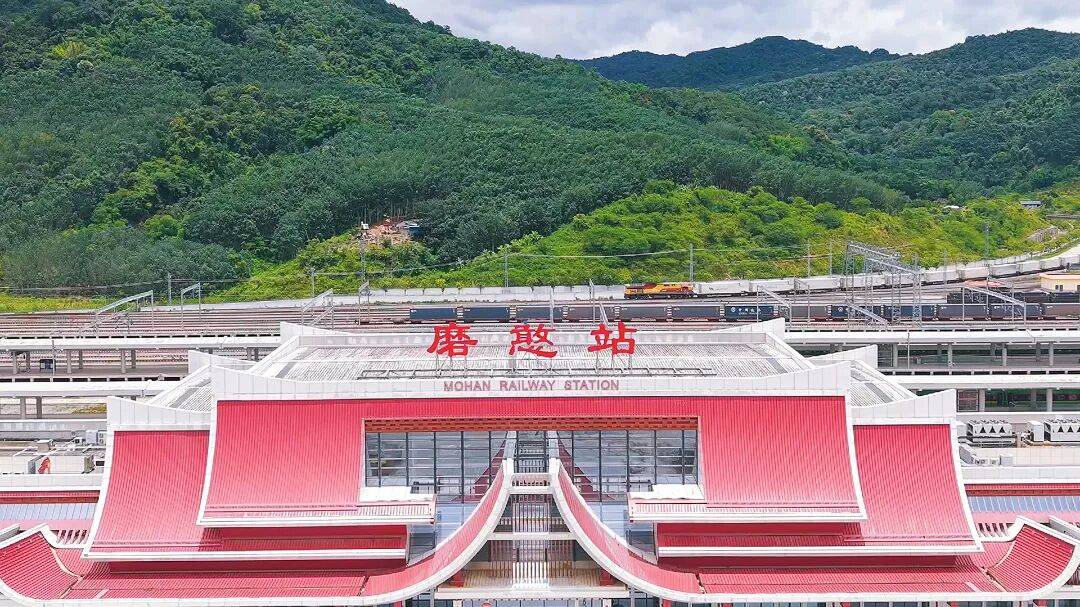 中老铁路前三季度进出口量值双增 黄金通道活力尽显