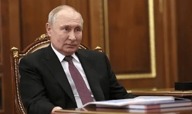 俄乌大结局终于要来?“最大罪人”已浮现,泽连斯基主动喊话:已准备好进行和谈,但不会放弃领土