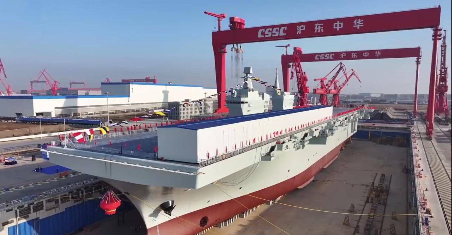 突发!四川舰海试,中国航母也要下饺子,造4万吨巨舰如同造香肠
