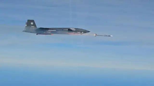 我们落后了?土耳其完成“世界首次无人机发射空空弹”,性能如何