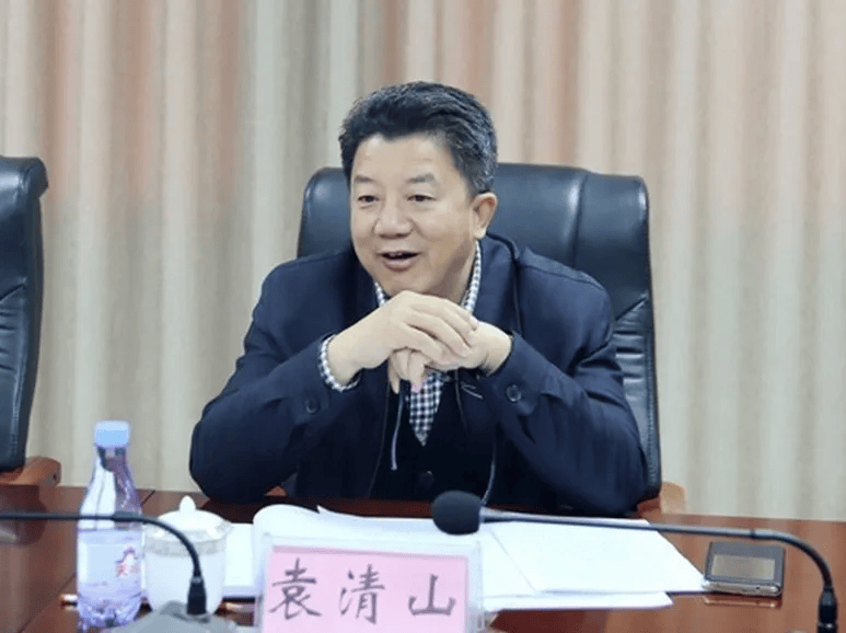公开通报！9人被查，有“虎”退休后落马