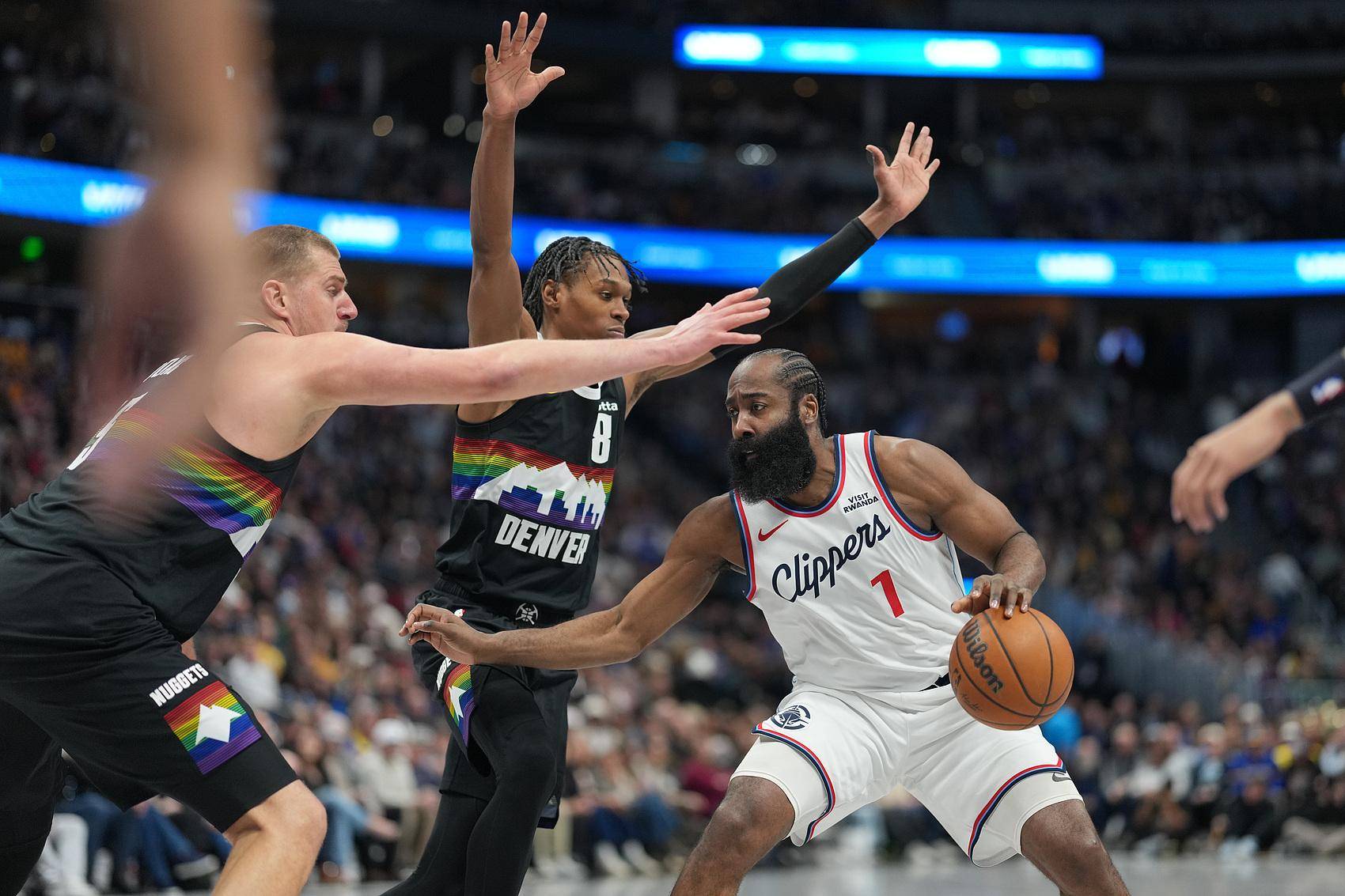 【NBA】哈登提出交易申请，快船努力推动双方分道扬镳