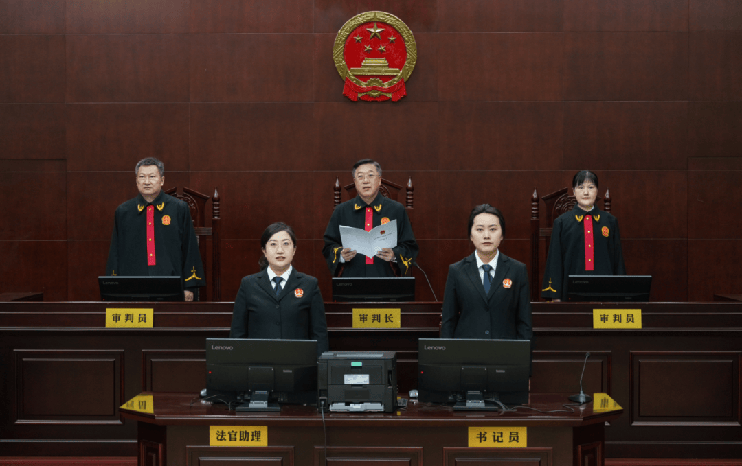 青岛市人民政府原党组成员、副市长，青岛市国有资产监督管理委员会原党委书记吴经建受贿、利用影响力受贿一案一审公开宣判
