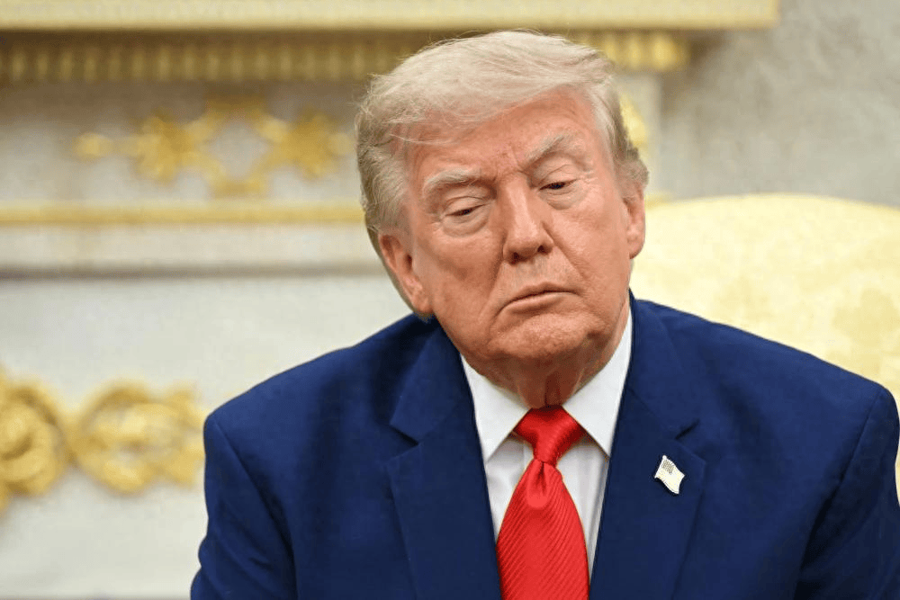 美官员透露：特朗普的心态崩了，在白宫内部会议上大发雷霆